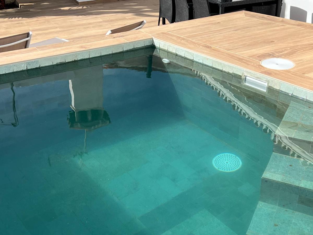 Karibu Beach & Pool 마르베야 외부 사진